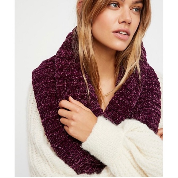 Free People Accessories - Free People Love Bug Chenille Cowl Scarf
